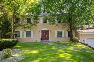 50566 Crocus Ct, Granger, IN 46530-8901