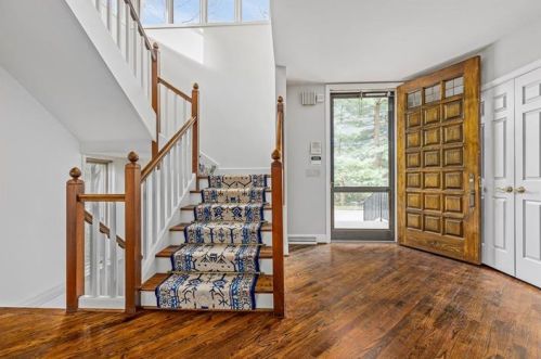 629 Academy Ave, Sewickley, PA 15143-1171