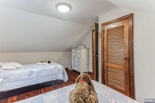 7 2nd Ave, West Milford NJ  07480-3317 exterior