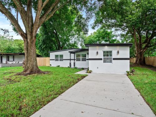 110 Country Club Dr, Sanford, FL 32771-4144