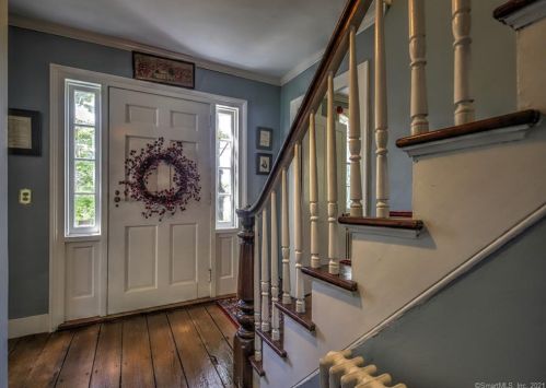 354 Moose Hill Rd, Upper Stepney CT  06468-2404 exterior