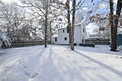 336 Briggs Ave, Lacey NJ  08731-2532 exterior
