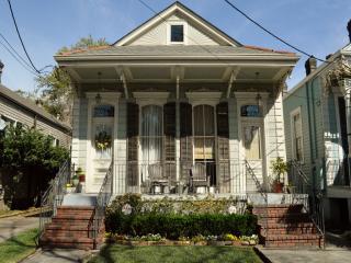 2215 General Pershing St, New Orleans LA  70115-5439 exterior