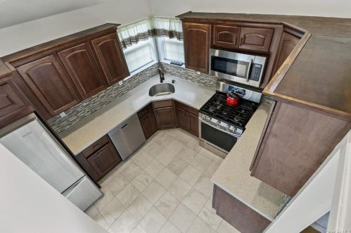 7 Woodfield Dr, Washingtonville NY  10992-1149 exterior