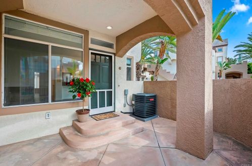 12610 Carmel Country Rd, San Diego, CA 92130-2128