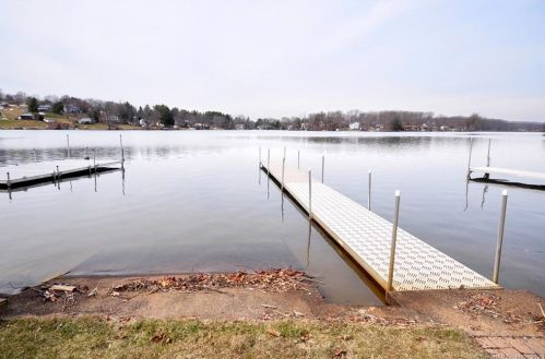 26 Birch St, Waterbury CT  06704-3806 exterior