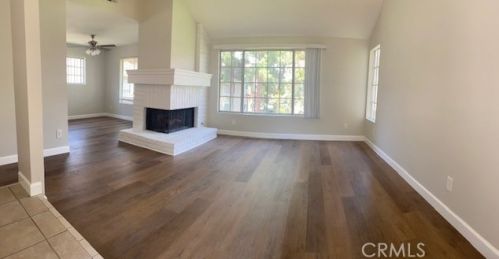 73 Woodleaf, Irvine CA  92614-7081 exterior