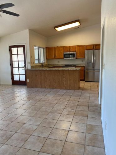 5710 Avenida Silencioso, Tucson AZ  85750-1351 exterior