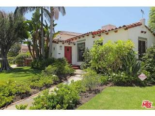 1501 Oakhurst Dr, Los Angeles, CA 90035-3214