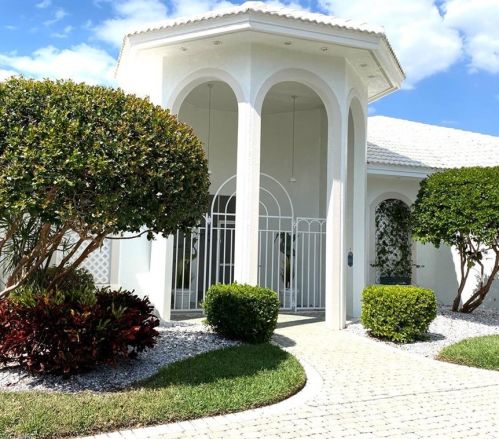 248 Cheshire Way, Naples, FL 34110-4409