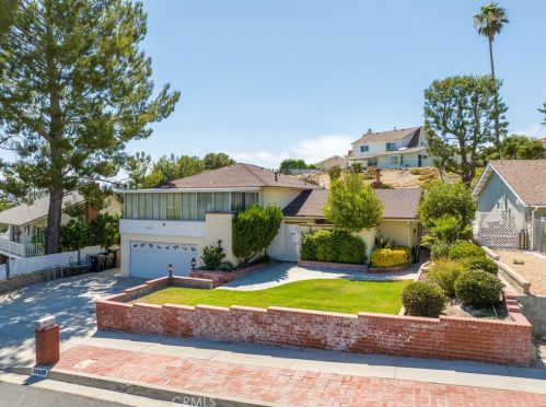 28629 Lakecrest Ave, Santa Clarita, CA 91387-1726