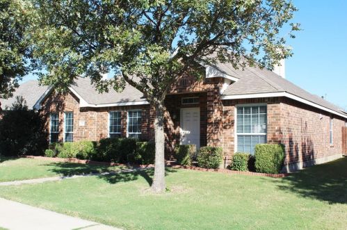 1423 Sleepy Hollow Dr, Allen TX  75002-0808 exterior