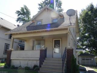 76 Brighton Dr, Akron, OH 44301-1702