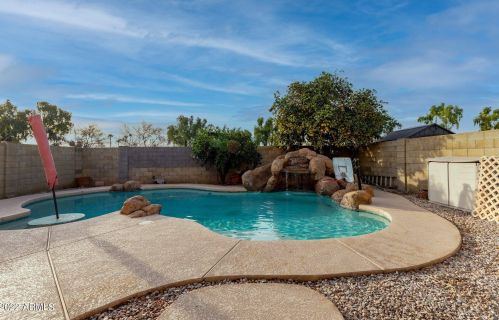 137 Leah Ct, Gilbert AZ 85233-2113 exterior