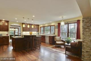 11605 Deer Forest Rd, Herndon, VA 20194-1104