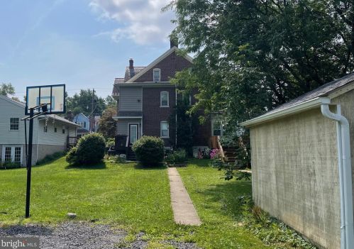239 Summit St, Souderton, PA 18964-1342