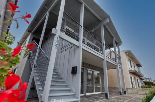 1103 Bay Ave, Newport Beach, CA 92662-1237