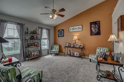 10415 Berry Path Ct, Florence, KY 41042-4544