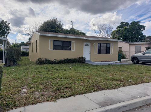 1321 24th St, West Palm Beach, FL 33404-4213