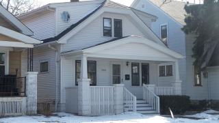 3160 California St, Milwaukee, WI 53207-2824