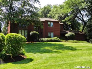 27 Framingham Ln, Pittsford, NY 14534-1047