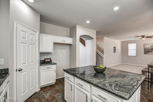 10259 Hilton Ave, Tolleson AZ  85353 exterior