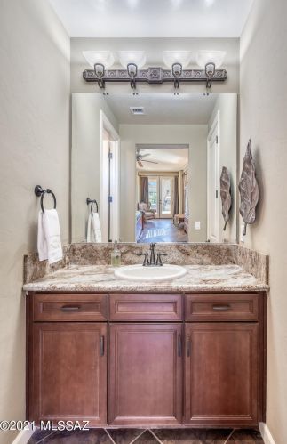 36618 Desert Sun Dr, Tucson AZ 85739-3056 exterior