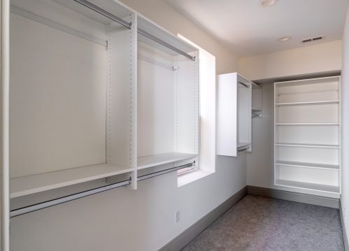 330 Pike St, Covington KY 41011-2127 exterior