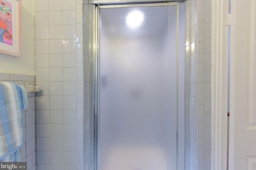 23 7 St, Washington DC 20003-4419 exterior