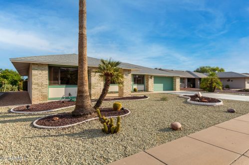 12427 Fieldstone Dr, Sun City, AZ 85375-1912