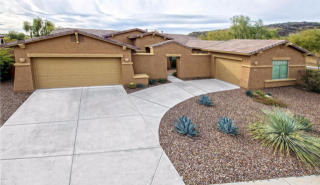 4549 Pokeberry Ln, Phoenix, AZ 85083-1663