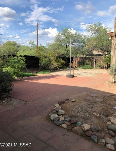 2748 Montezuma Ave, Tucson, AZ 85712-1826