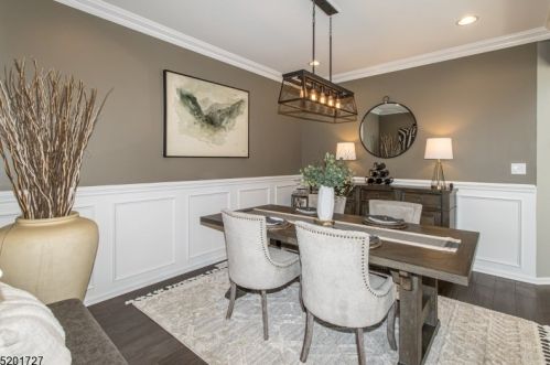 4 Stevens Ln, Martinsville NJ  08836-2249 exterior