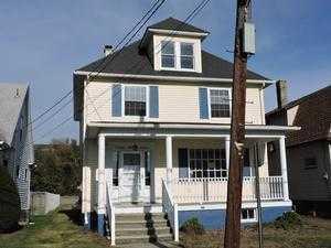 80 Watkins St, Wilkes Barre, PA 18704-2920