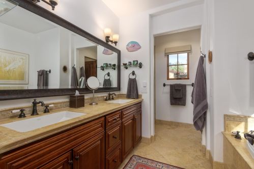 1024 Canon Perdido St, Santa Barbara CA  93103-2454 exterior