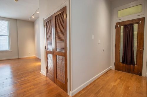 2116 Church St, Galveston, TX 77550-2030