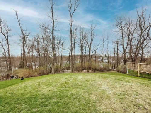 1640 Norman Dr, Sewickley PA  15143-8557 exterior