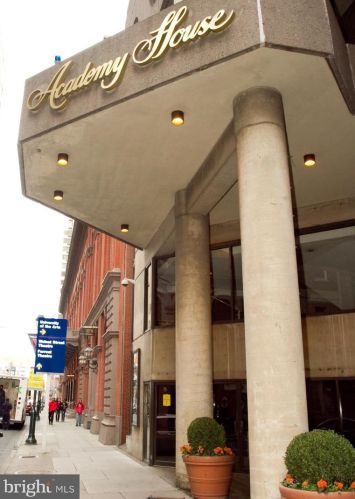 1420 Locust St, Philadelphia PA  19102-4201 exterior