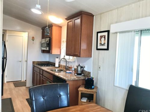 69560 Valley View Dr, Desert Hot Springs CA  92241-8279 exterior