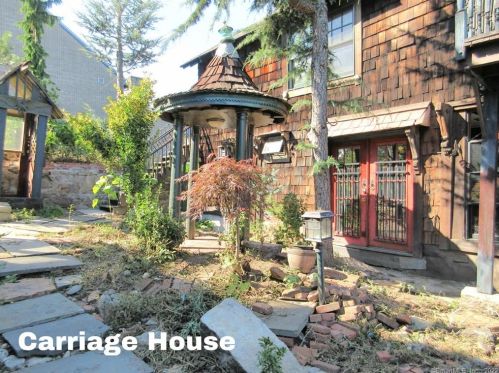 13 Manwaring St, United States Coast Guard Ac CT  06320-5619 exterior