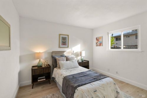 1930 Forest Ln, Vacaville CA  95687-6115 exterior