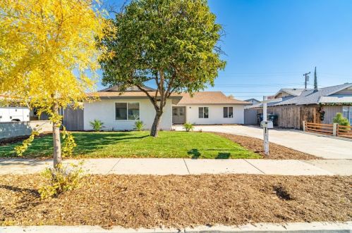 948 Napa Ave, Ontario, CA 91764-2618