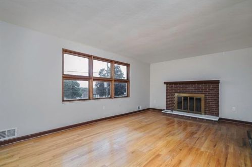 2533 Ridge Rd, Finleyville, PA 15332-1513