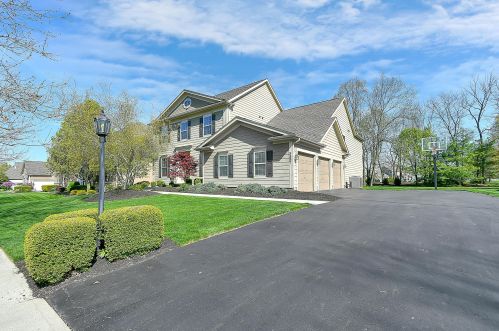 5587 Bayside Ridge Dr, Galena, OH 43021-8551