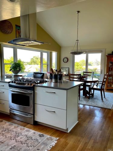 3331 Zaina Ln, Ukiah CA  95482-6962 exterior