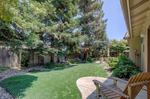 1440 Ranch House Ct, Valley Home CA  95361-8879 exterior