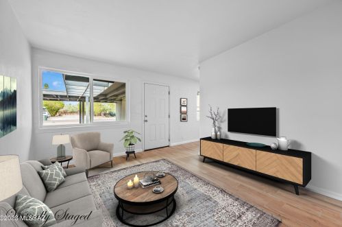 2242 Catalina Ave, Tucson AZ  85712-3225 exterior