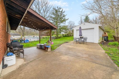 9021 Coogan Dr, Cincinnati, OH 45231-2907
