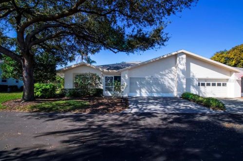 1614 Leland Dr, Ruskin, FL 33573-6375
