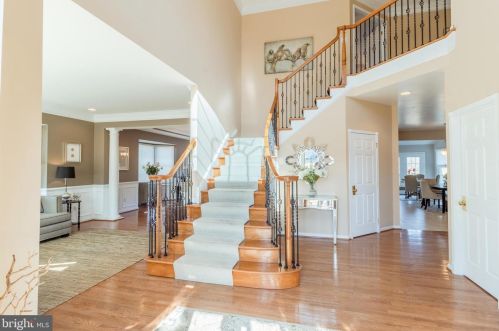 717 Parkman Dr, Bear, DE 19701-4953